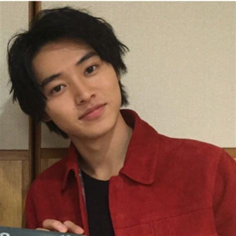 Kento Yamazaki Bio, Age, Height, Married, Girlfriend,。